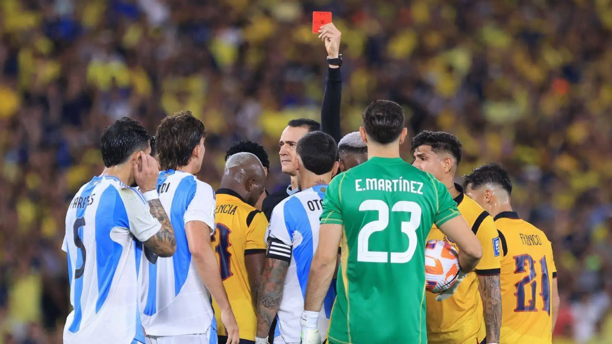 Moises y Otamendi, Foto Tomada por Internet