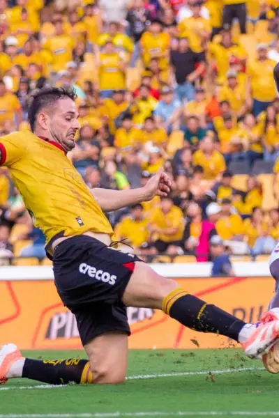 Barcelona SC vs Liga de Quito dejó un 2-2 intenso en Guayaquil