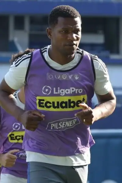 Universidad Católica quiere contar con Romario Caicedo