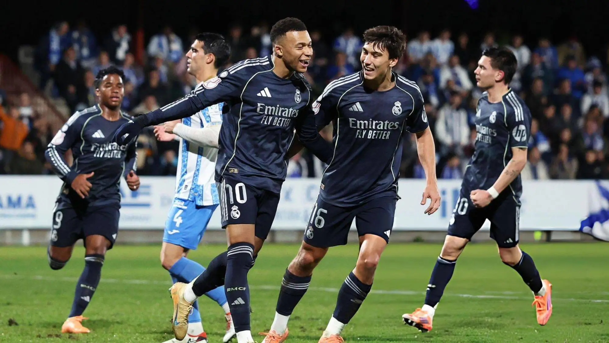 Mbappé anotó un doblete., Redes