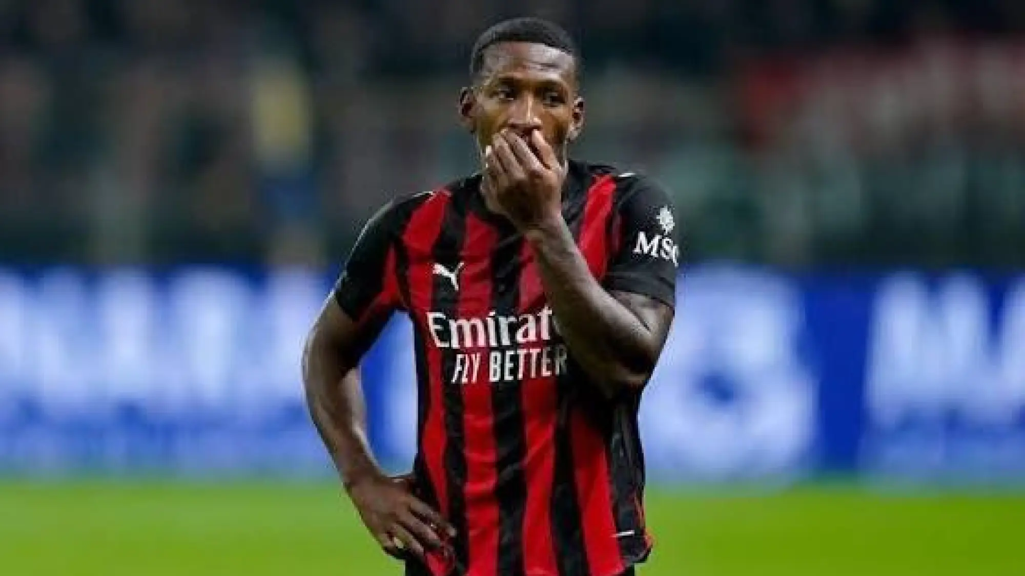 Pervis Estupiñán con pocos minutos en AC Milán , Redes