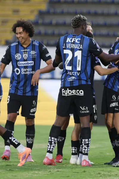 El Campeón Vuelve a la Victoria: IDV Gana 1-0 a Universidad Católica en el Atahualpa