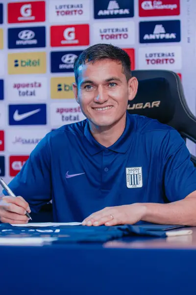 OFICIAL: Jairo Vélez nuevo jugador de Alianza Lima 