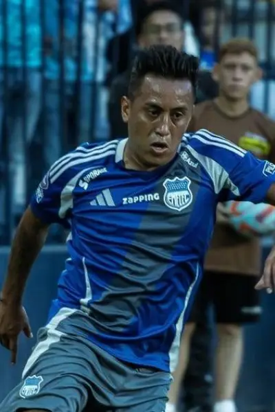 Christian Cueva se despidió de Emelec