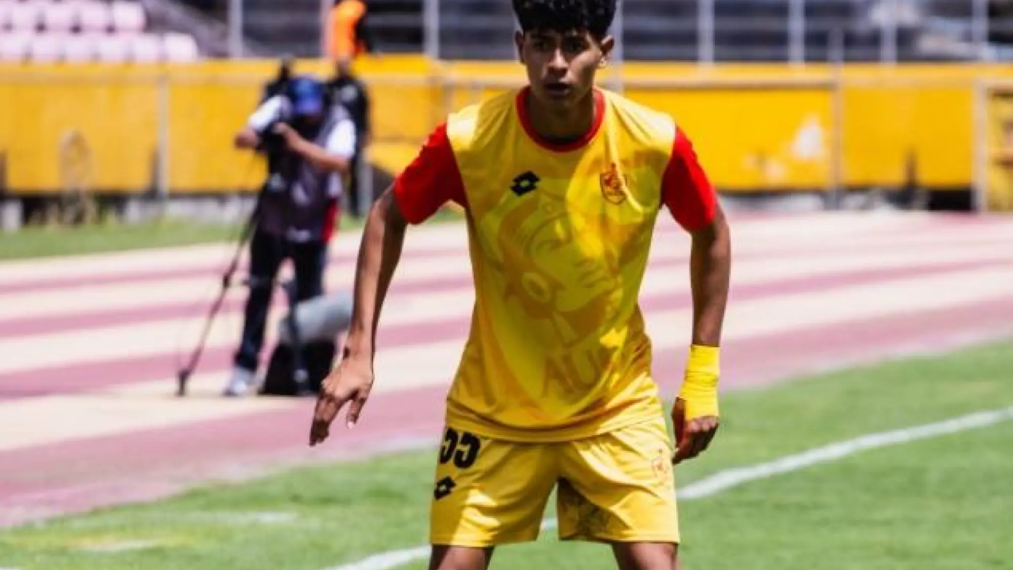 Virgilio Olaya defensor de SD Aucas, Redes