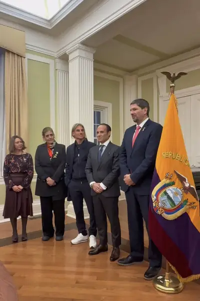 Francisco Egas y Sebastián Beccacece visitaron la embajada de Ecuador en Washington 