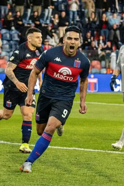 ¿Radamel Falcao a Emelec? Interés real afirman desde Colombia 