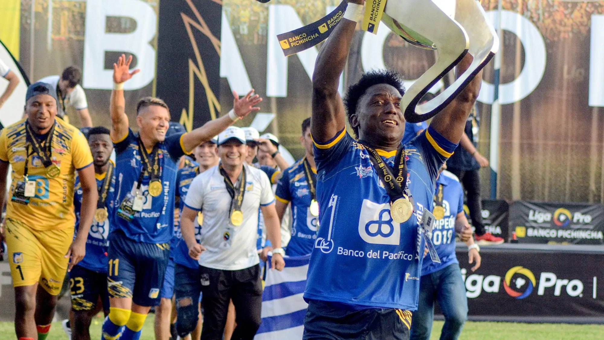 Roberto Ordóñez , Redes