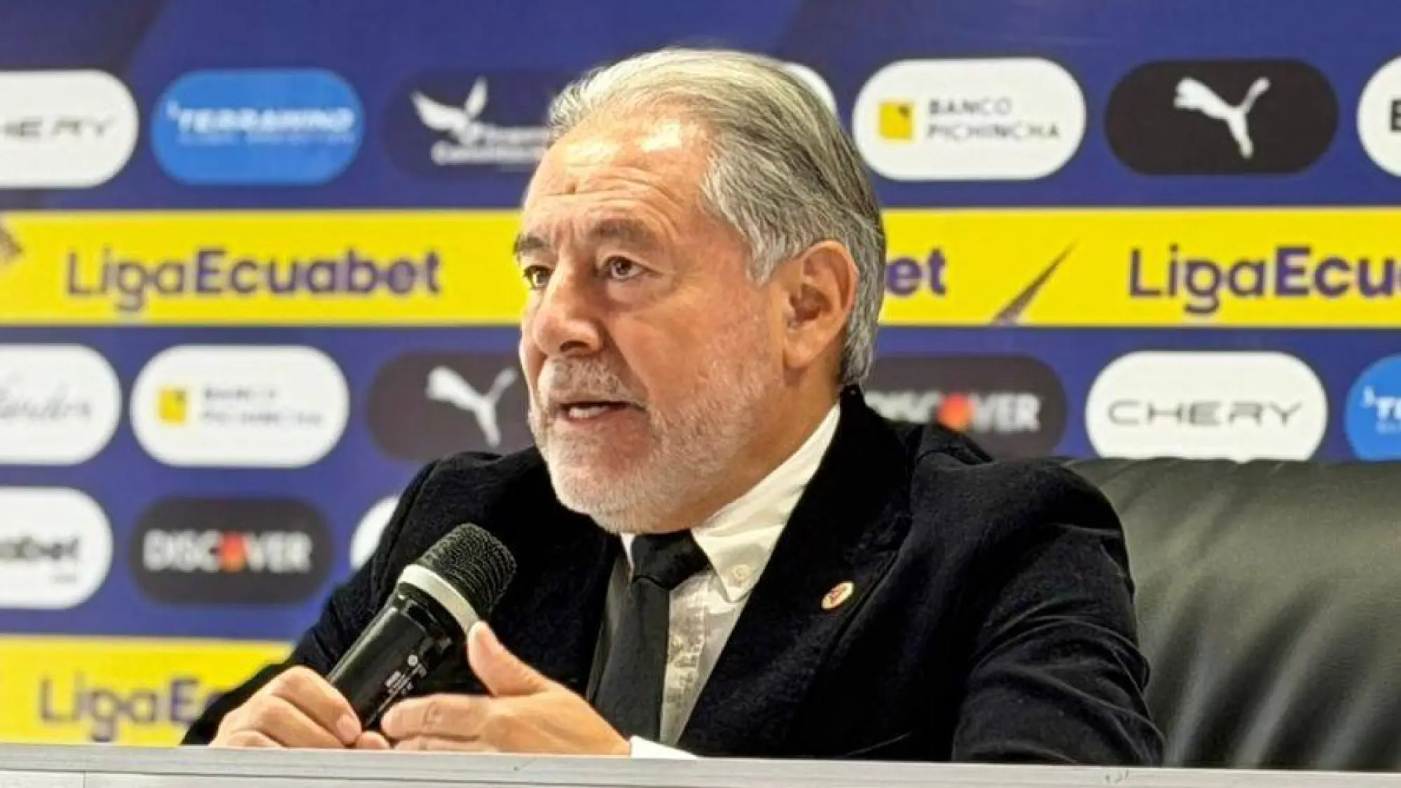 Isaac Álvarez, presidente de Liga., Redes