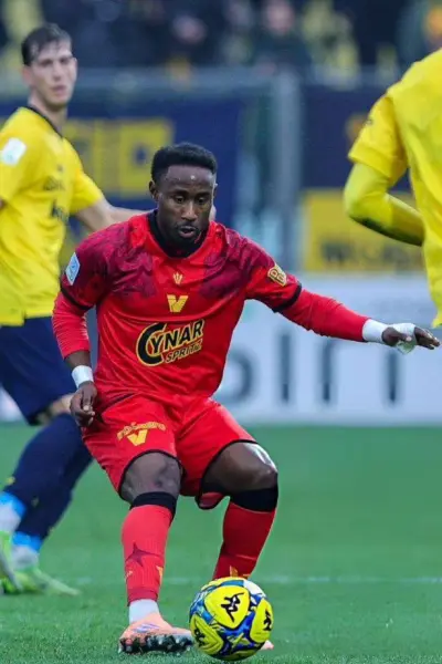 John Yeboah vuelve a marcar y mantiene al Venezia en zona de ascenso