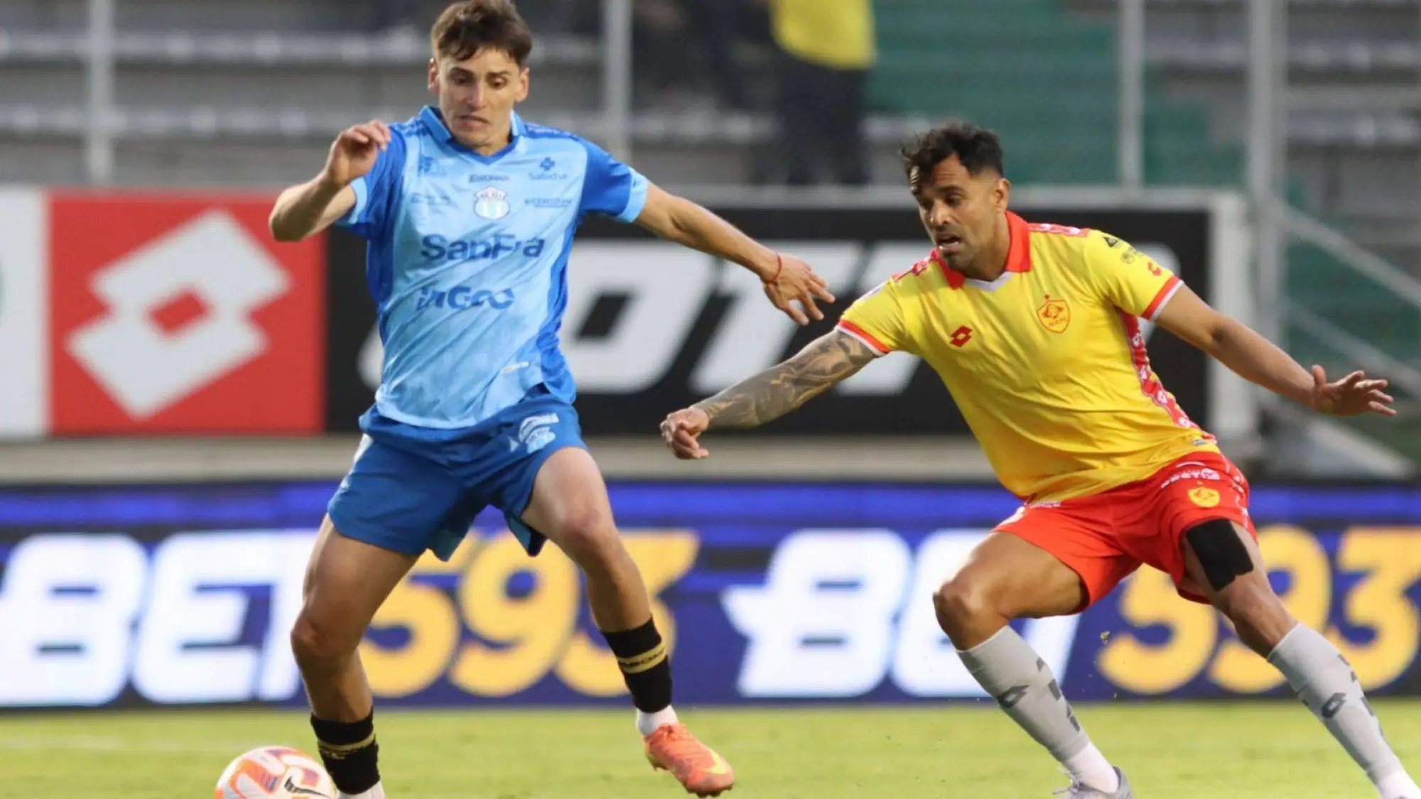 Macará en los minutos adicionales., API