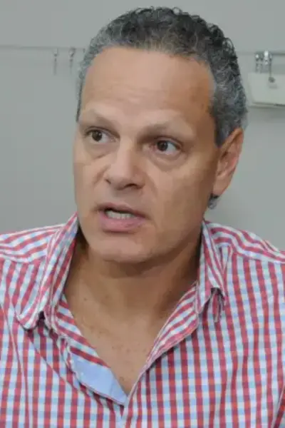 Esteban Paz habló de su relación con Isaac Álvarez 