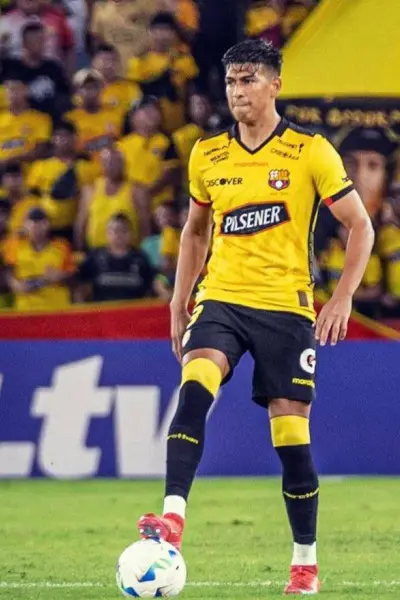 Xavier Arreaga seguirá su carrera en el exterior