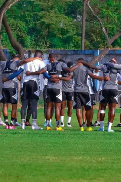 ALARMANTE: Emelec no ha podido inscribir a los jugadores renovados