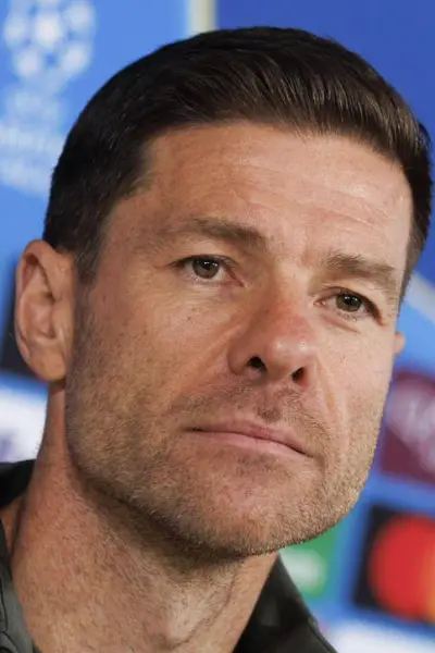 Real Madrid confirma la salida de Xabi Alonso tras perder la final ante Barcelona