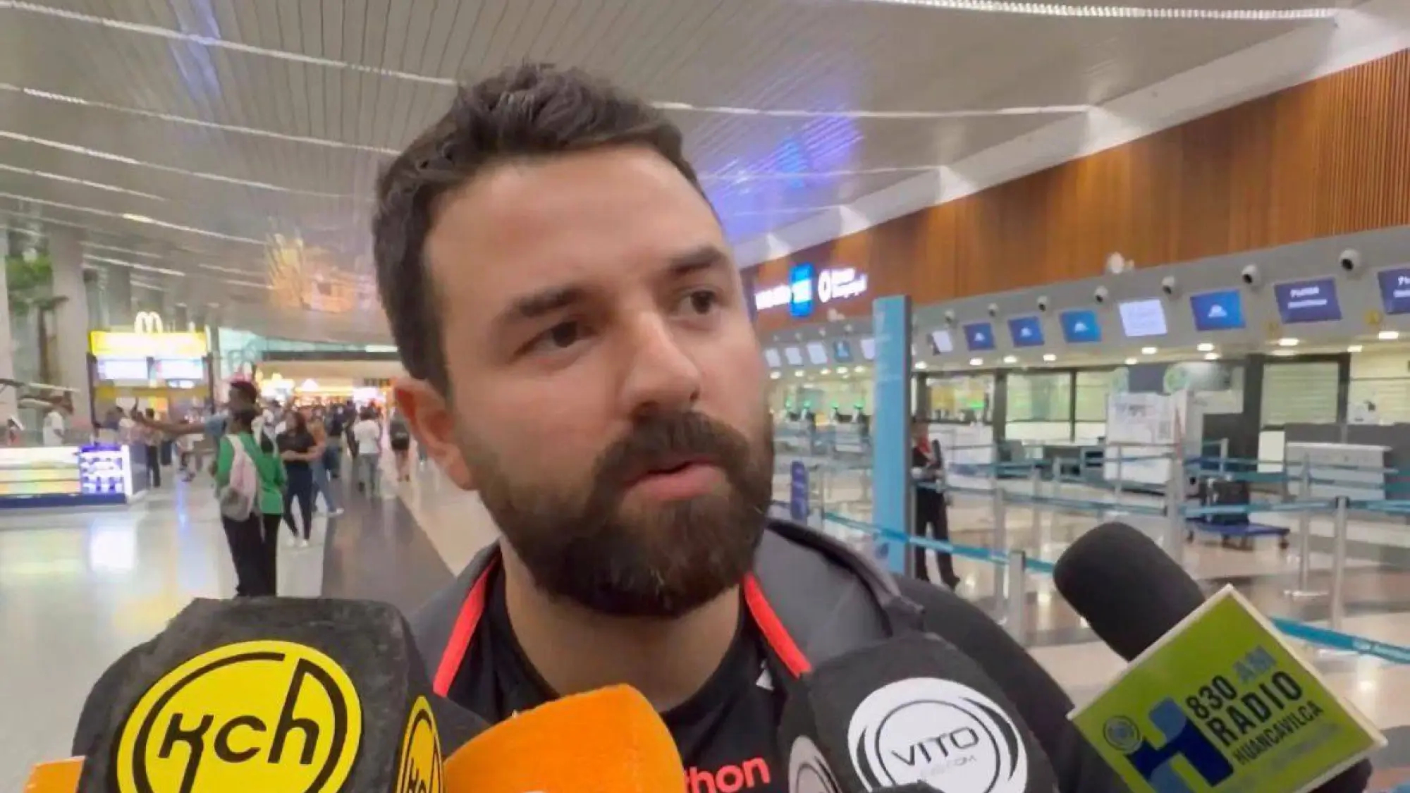 David Alvarez, Redes