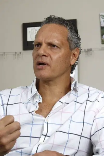 “Han secuestrado la Federación Ecuatoriana de Fútbol”, expresa Esteban Paz