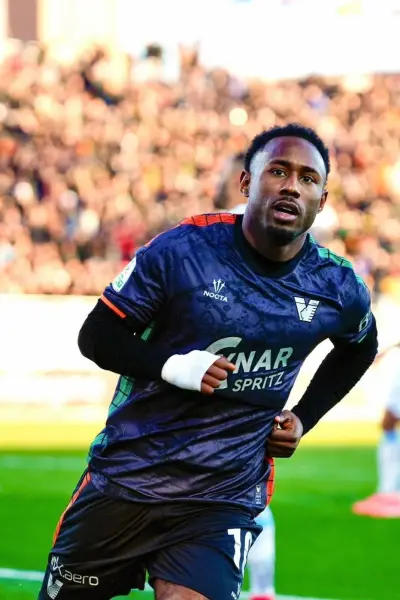 John Yeboah anota en la victoria del Venezia contra Reggiana