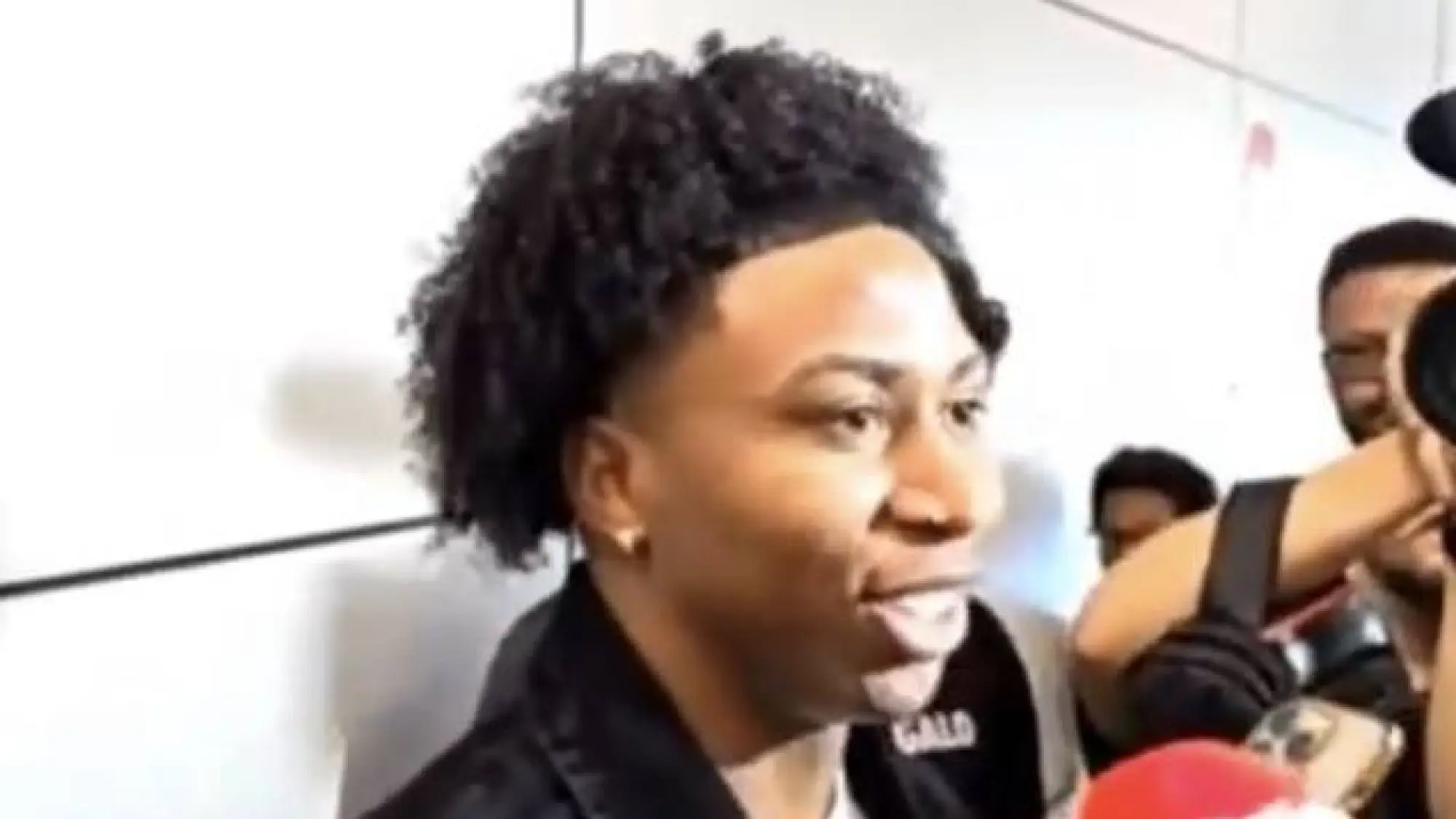 Angelo Preciado, Redes