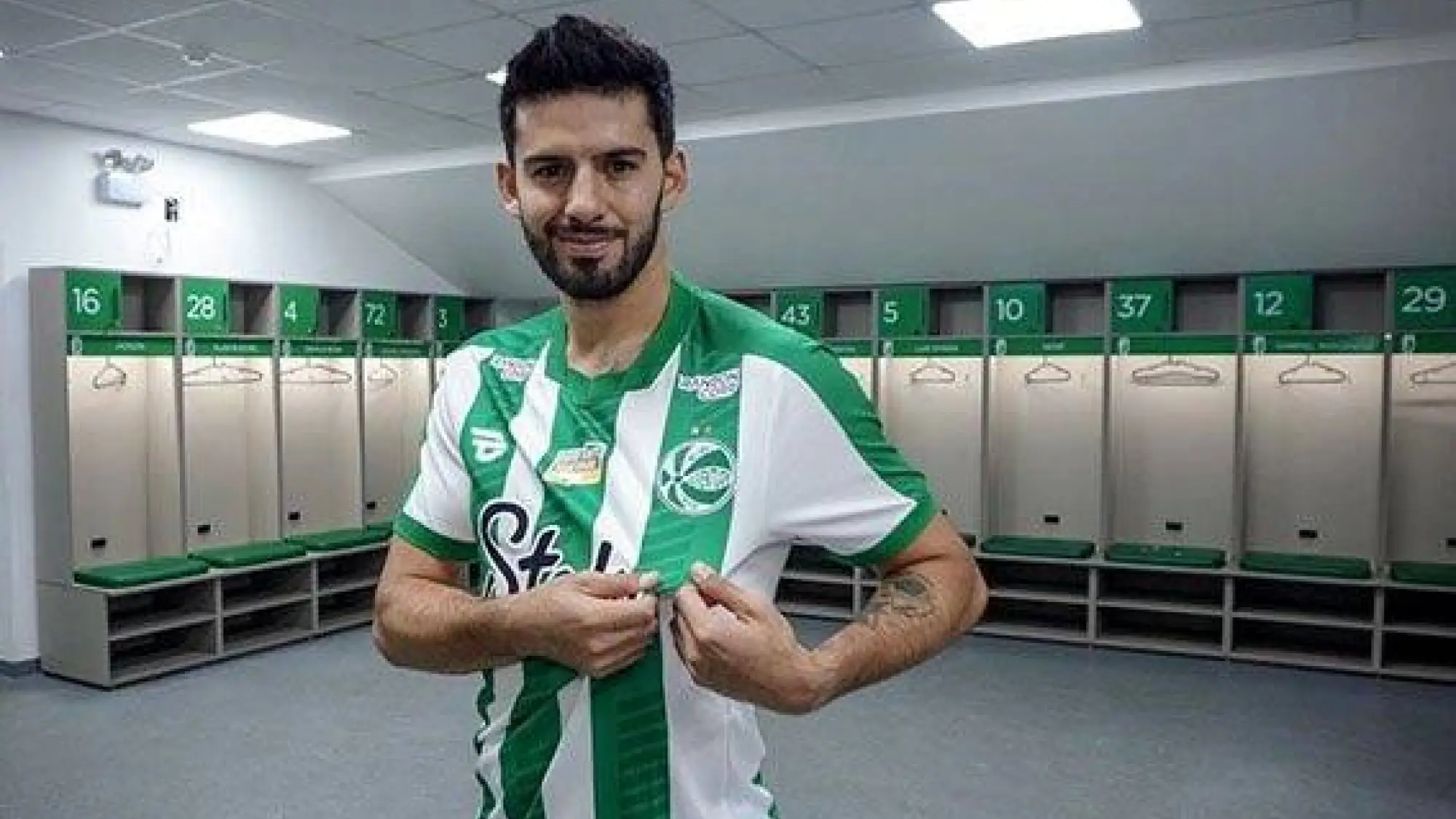 Ronnie Carrillo, Redes