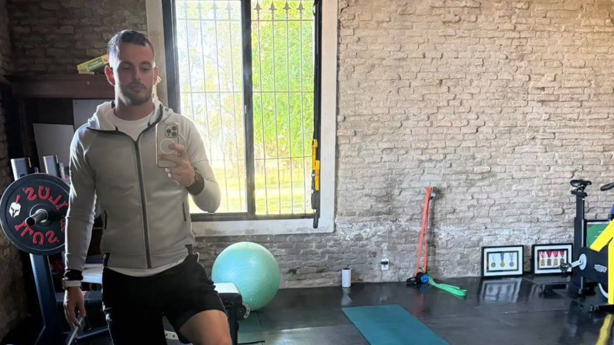 Octavio Rivero, Redes