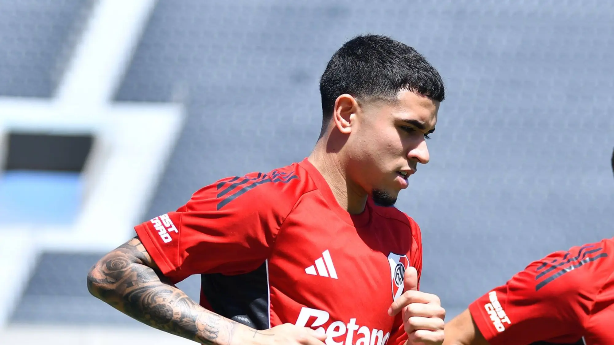 Kendry Páez , Redes