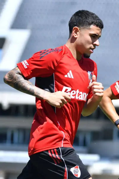 Kendry Páez ya entrena con River Plate
