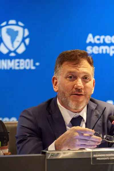 Alejandro Domínguez cumple 10 años frente a Conmebol