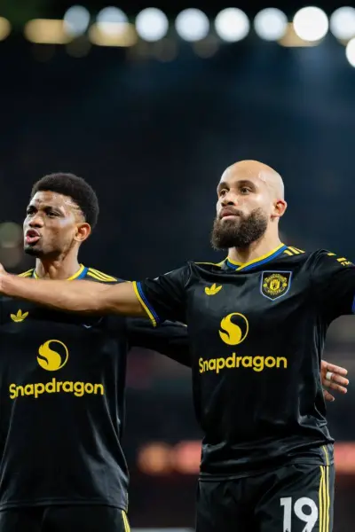 Manchester United dio el golpe de la jornada y venció 3-2 al Arsenal en el Emirates