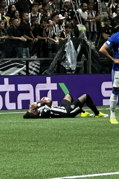 Alarmas encendidas por Angelo Preciado