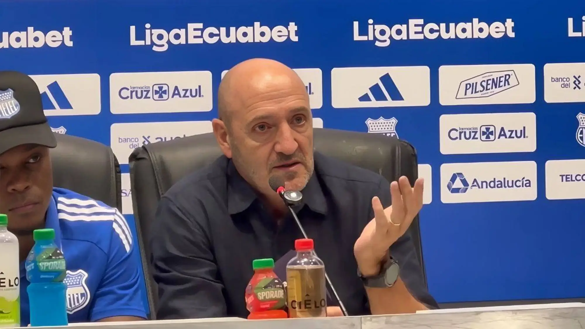 Guillermo Duró, Redes