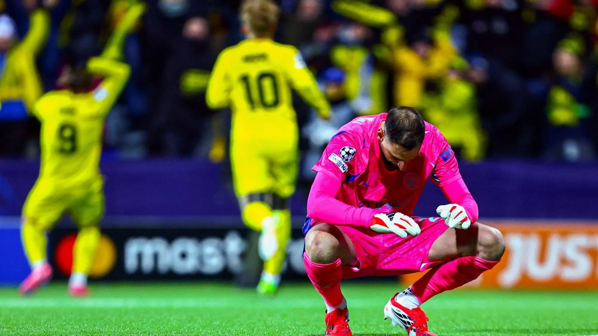 Manchester City , Redes