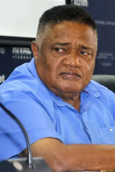 Jorge Guzmán presenta acción de protección