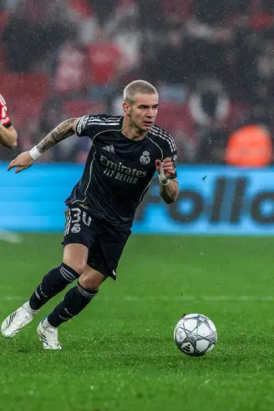 Hasta el arquero anotó: Benfica goleó 4-2 al Real Madrid y lo mandó a playoffs