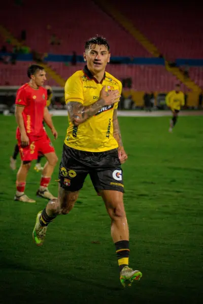 Barcelona SC cerró su pretemporada con triunfo ante Aucas en la Noche Amarilla en Quito