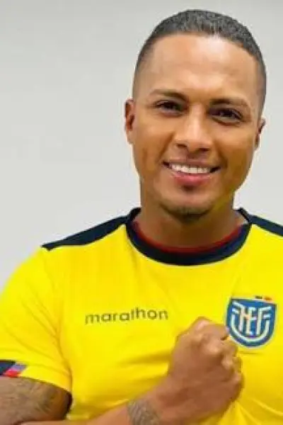 Antonio Valencia ha sido invitado a lista de Esteban Paz