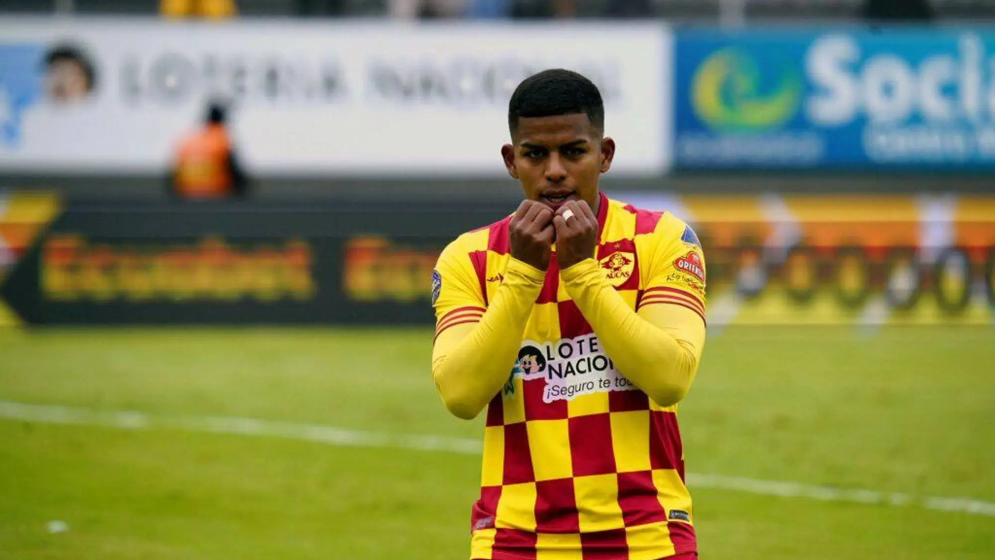 Luis Cano en su, API