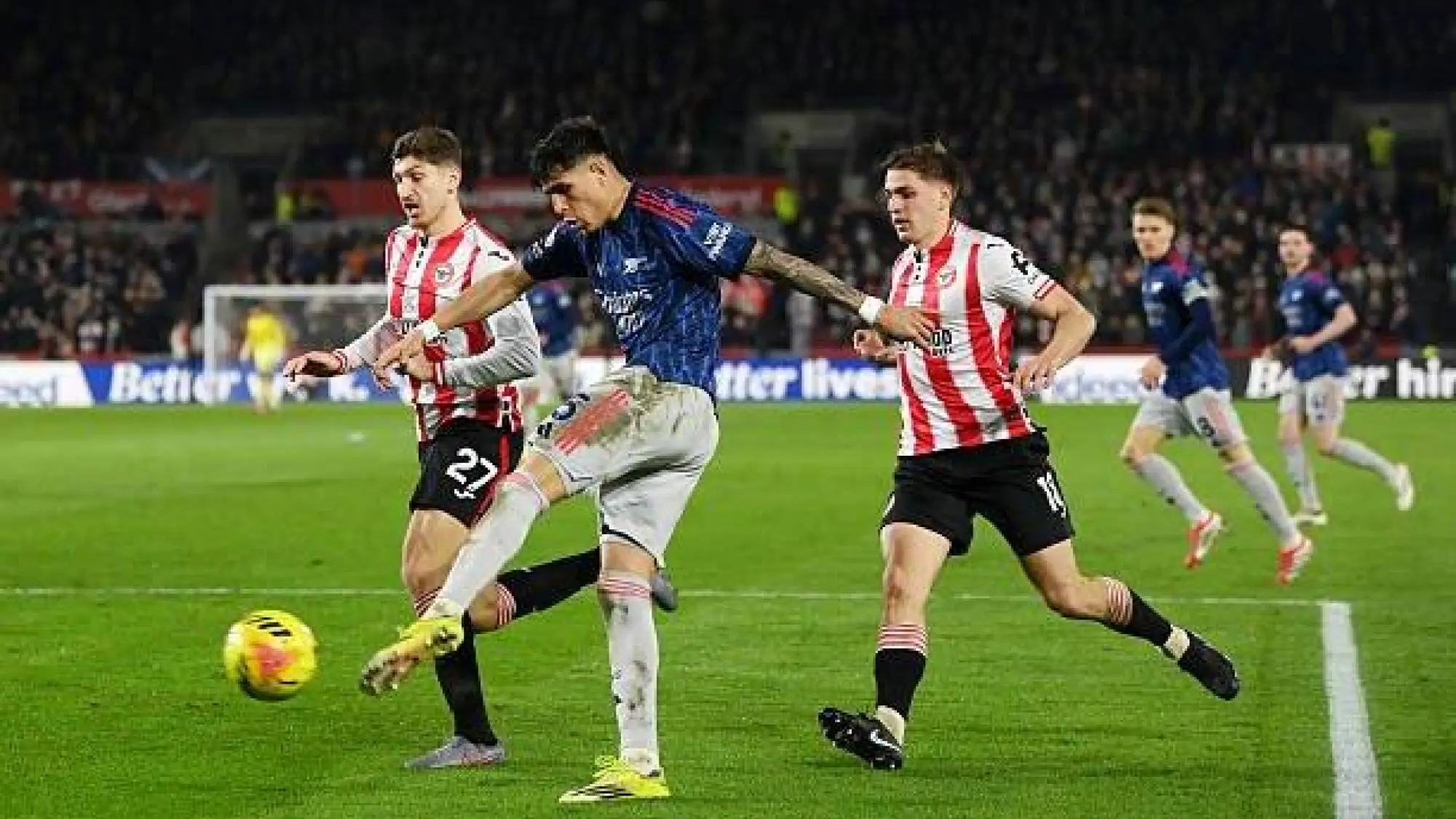 Pierdo hincapié hizo su primera asistencia en Premier League., @Arsenal