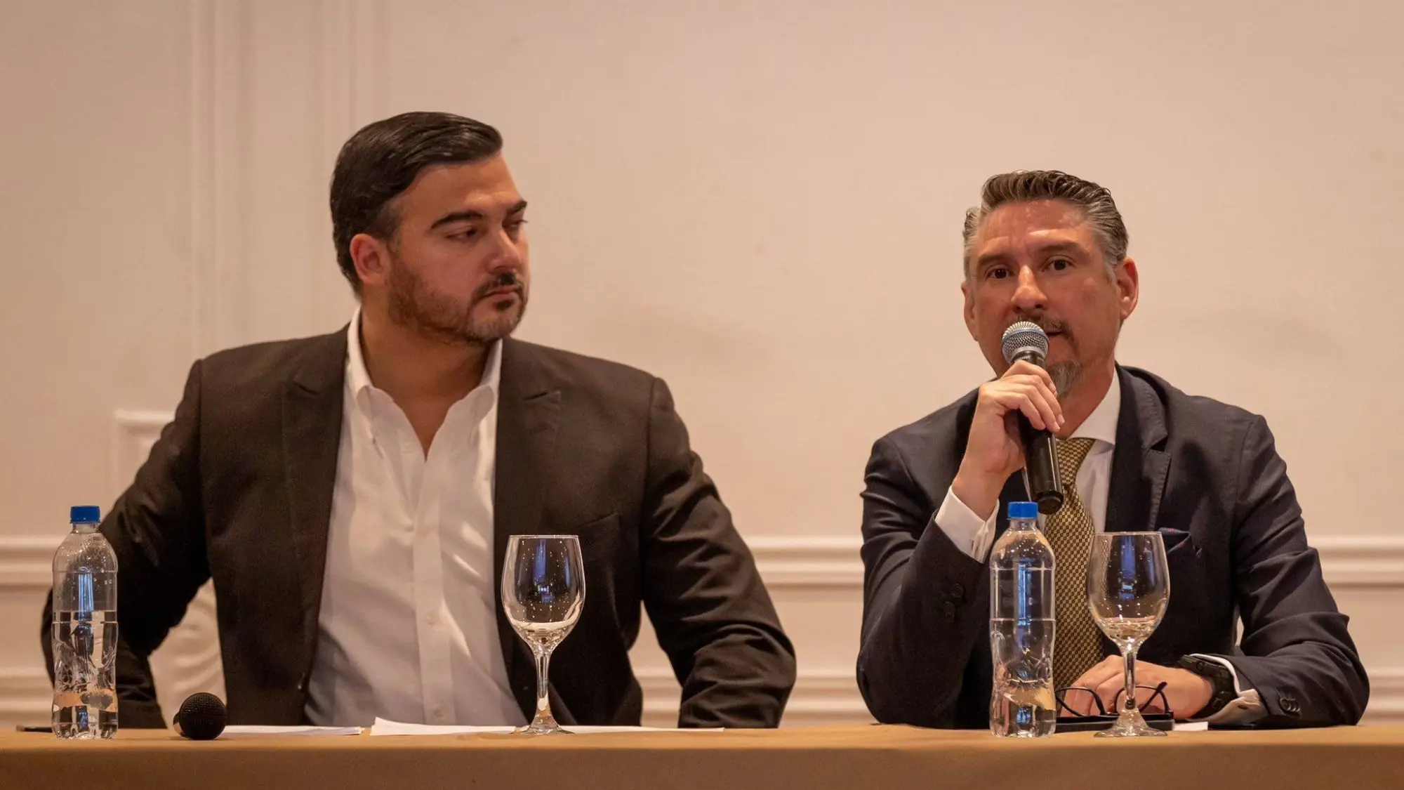 Antonio Alvarez - Miguel Montalvo, Redes 