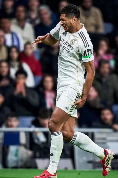 Bellingham sufre una rotura muscular y será baja alrededor de un mes