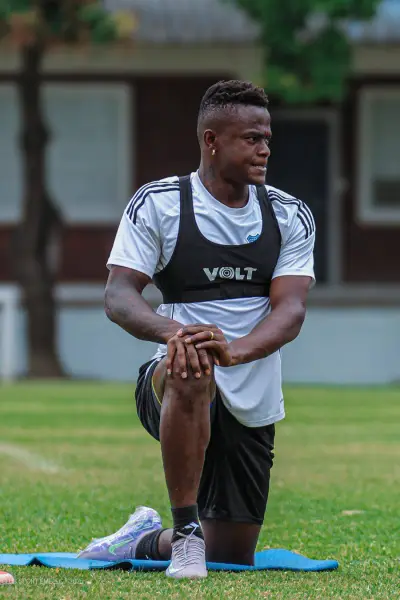 José ‘Tin’ Angulo está en negociaciones con Libertad de Loja