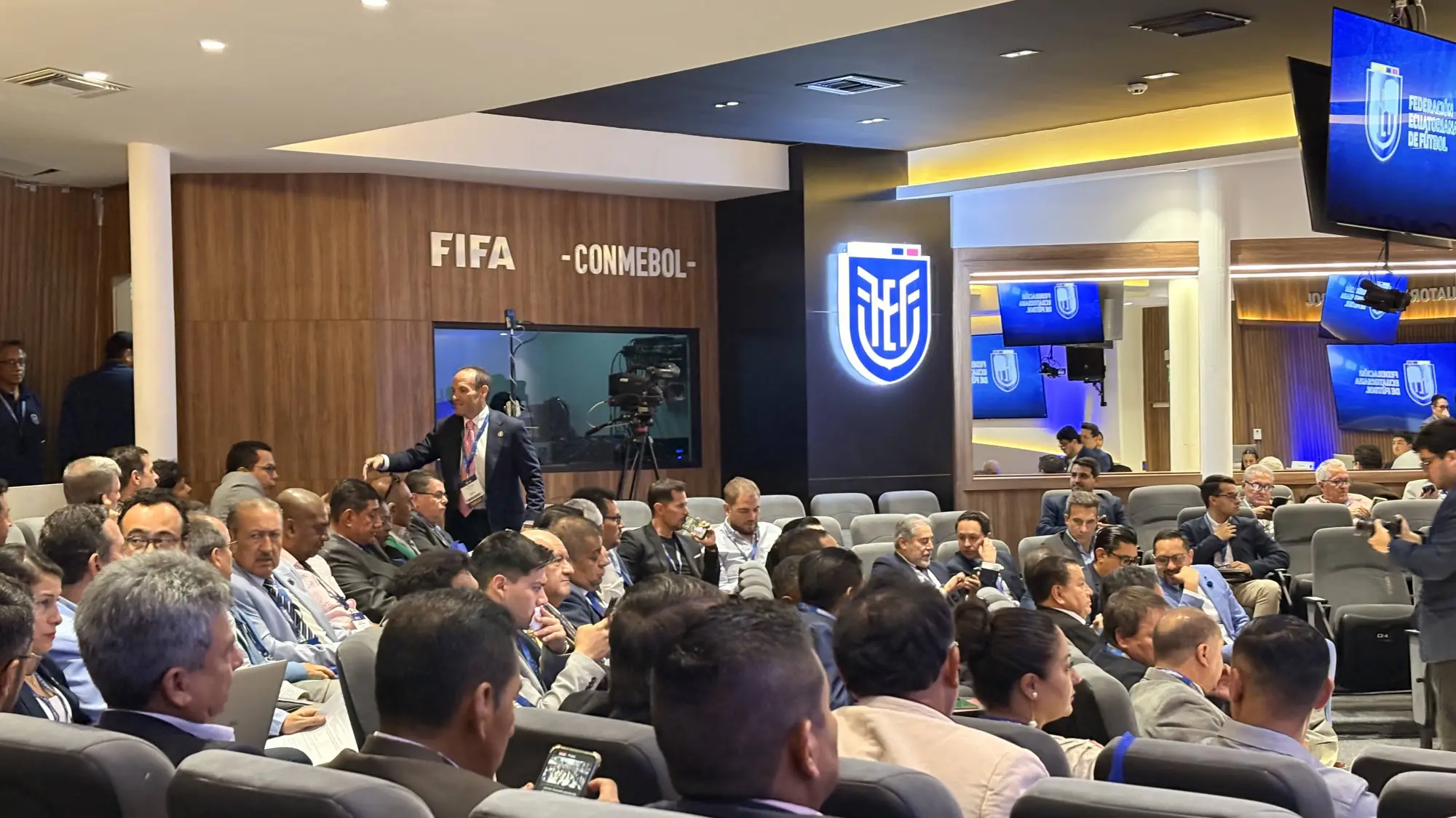 Congreso FEF, Tadeo Tinoco