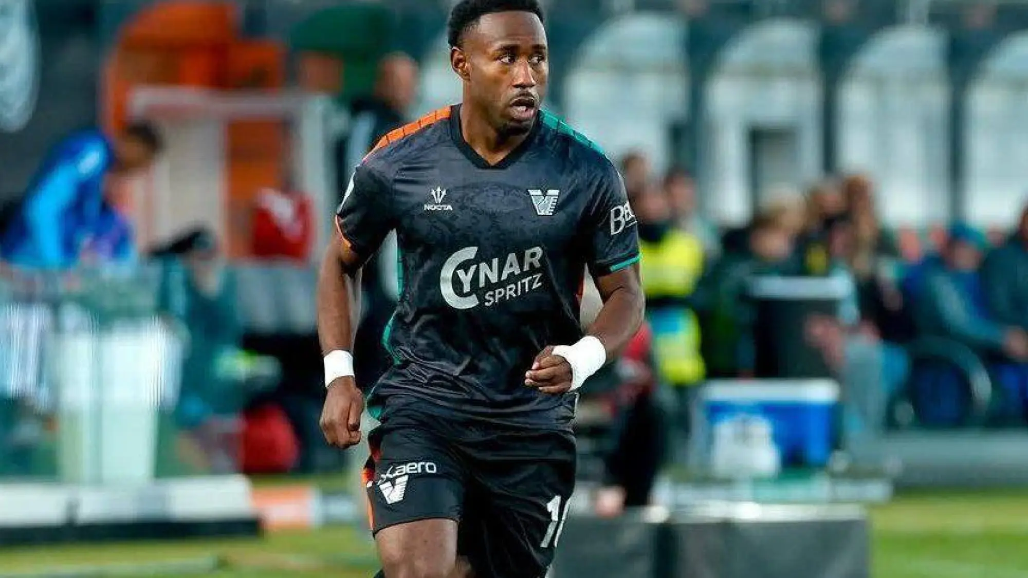 John Yeboah sigue imparable: gol clave y victoria de Venezia en la Serie B., @VeneziaFc