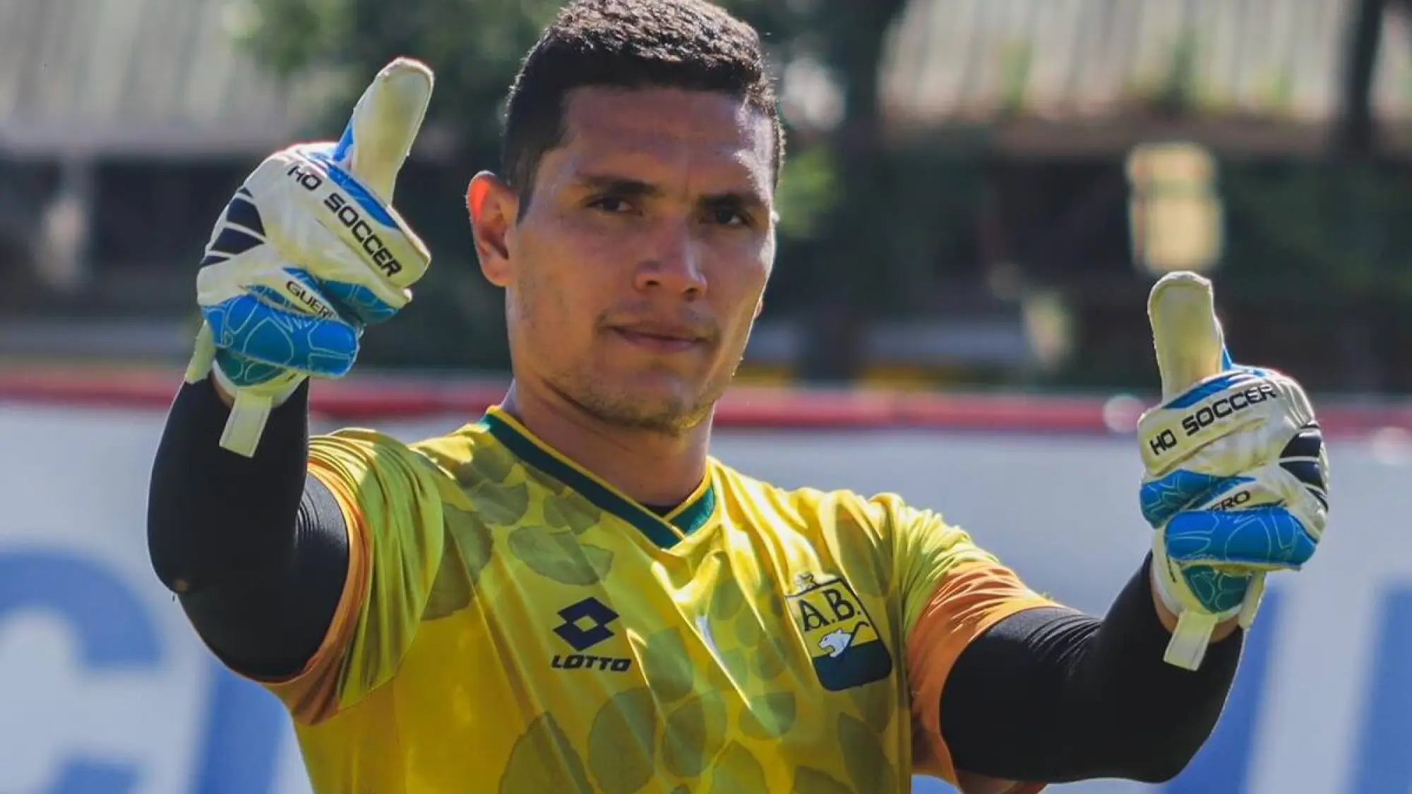 Aldair Quintana llegaría hoy a Quito., Redes