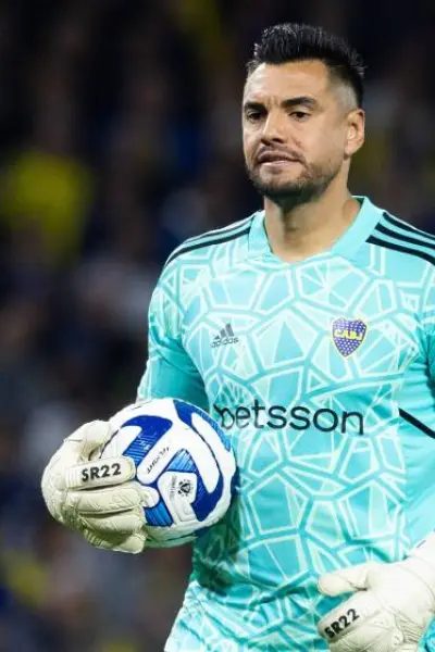 Sergio Romero pone fin a su carrera como futbolista y se prepara para dirigir 