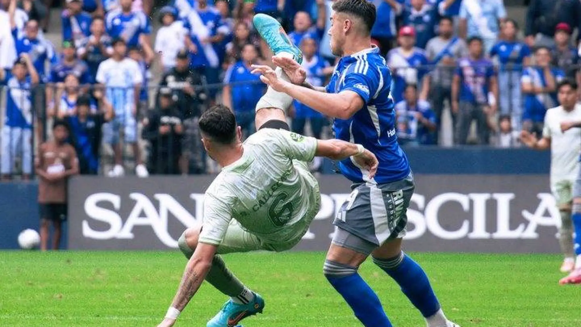 Emelec logró su primer triunfo de la temporada., @CSEmelec