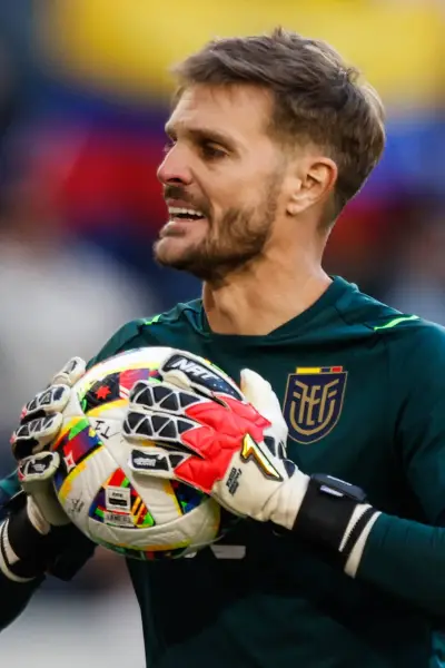 Independiente del Valle analiza contratar Javier Burrai tras lesión de Guido Villar