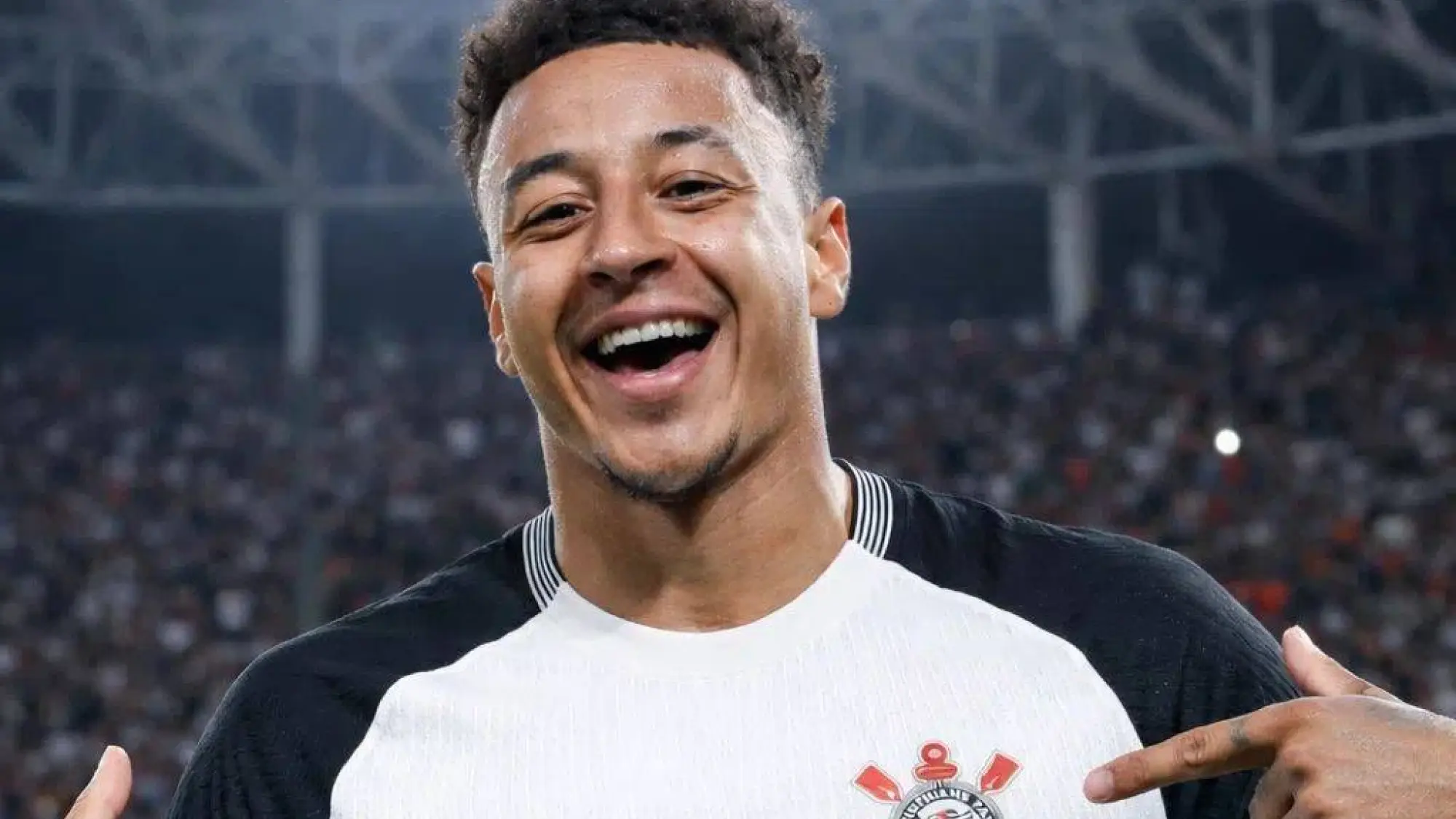 Jesse Lingard fue presentado a Corinthians. , Web
