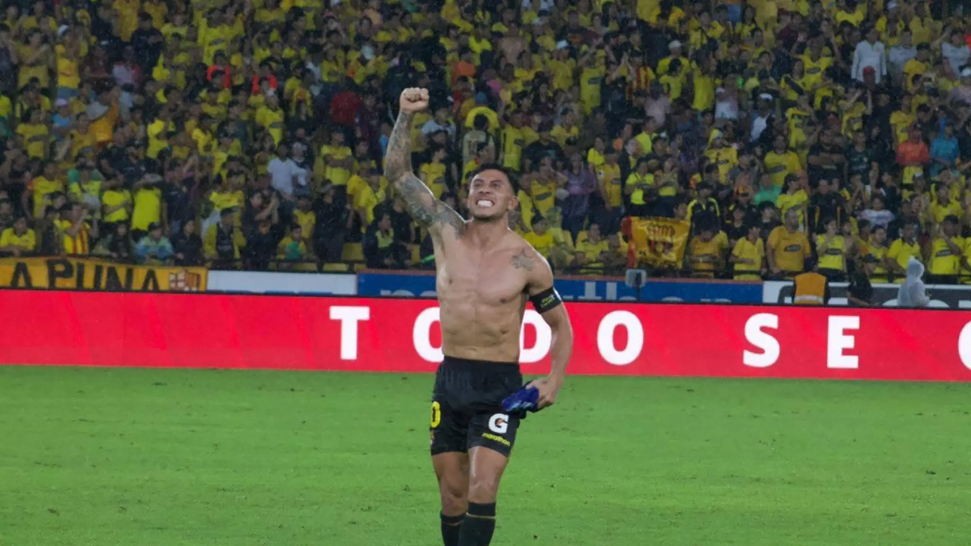 Joao Rojas, Víctor Loor