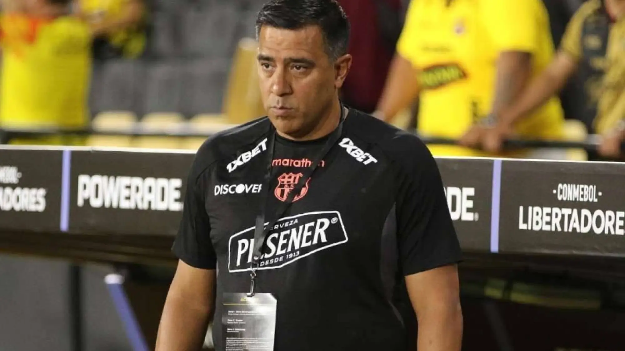 César Farías se defiende de la expulsión de Wilmar Roldán., AFP